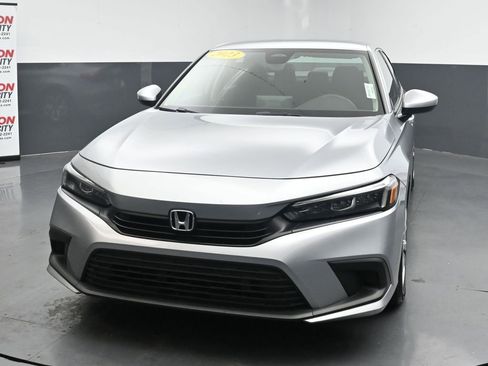 Used 2023 Honda Civic LX image 4