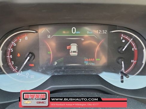 Used 2024 Toyota RAV4 XLE AWD/4WD image 26