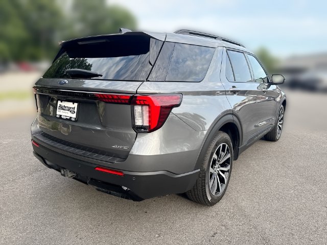 Certified 2026 Ford Explorer ST-Line AWD/4WD image 8