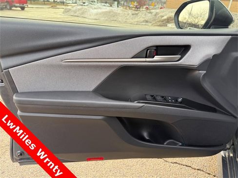 Used 2025 Toyota Camry LE image 19