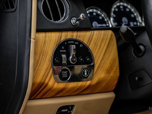 Used 2019 Rolls-Royce Cullinan AWD/4WD image 82