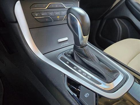 Used 2017 Ford Edge SEL w/ Equipment Group 201A image 18