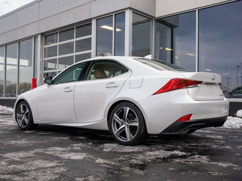 Used 2017 Lexus IS 200t image 6