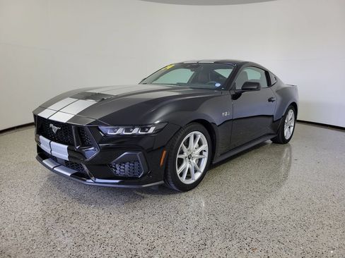 Used 2024 Ford Mustang GT Premium RWD image 2