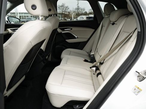 New 2025 Audi Q5 2.0T Premium image 25