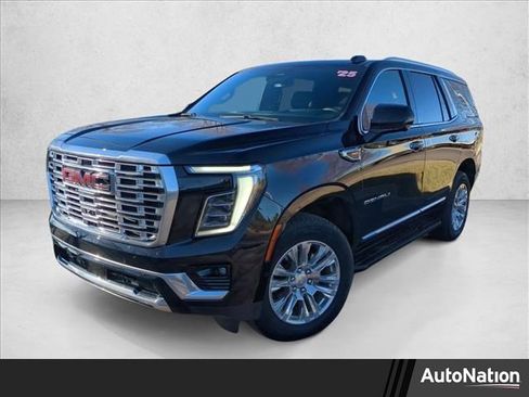 Used 2025 GMC Yukon Denali image 1
