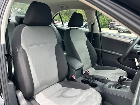 Used 2017 Volkswagen Jetta S FWD image 39