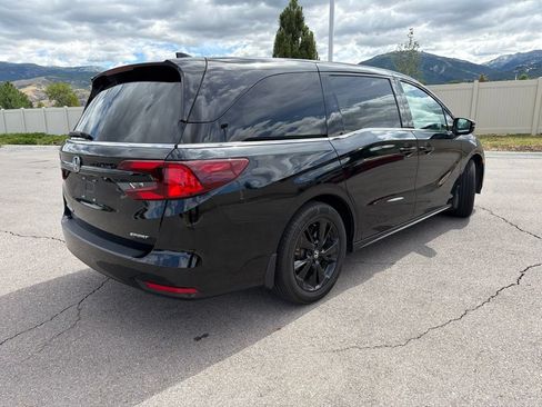Used 2024 Honda Odyssey Sport image 5