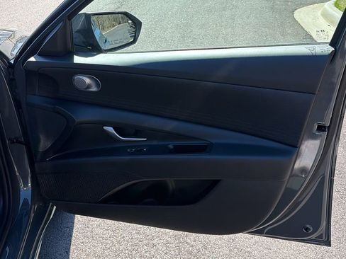 New 2026 Hyundai Elantra SE image 14