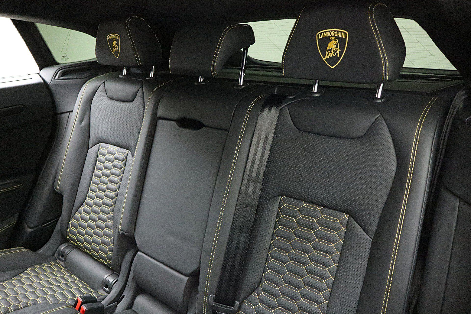 Used 2022 Lamborghini Urus AWD/4WD image 30