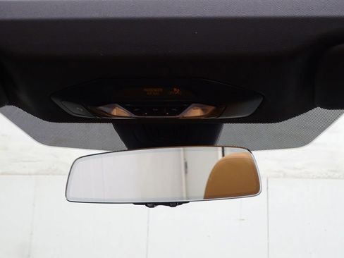 Used 2024 BMW 430i Convertible w/ Convenience Package image 32