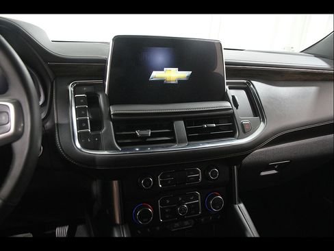 Used 2024 Chevrolet Tahoe Premier AWD/4WD image 10