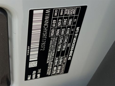 Used 2024 Mercedes-Benz Sprinter 2500 image 26