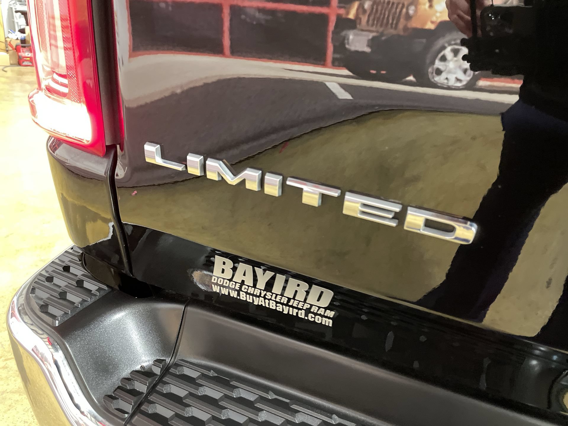 Used 2025 RAM 1500 Limited AWD/4WD image 35