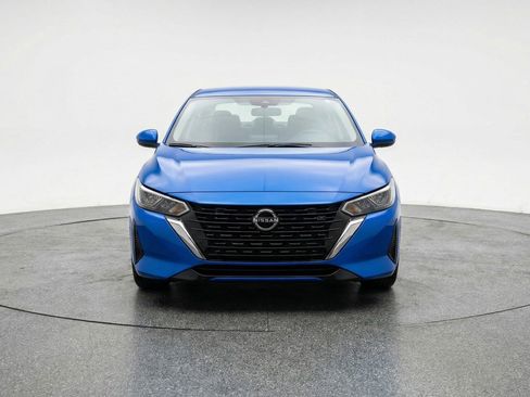 Used 2025 Nissan Sentra SV FWD image 2