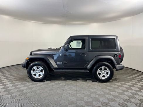 Used 2020 Jeep Wrangler Sport AWD/4WD image 4
