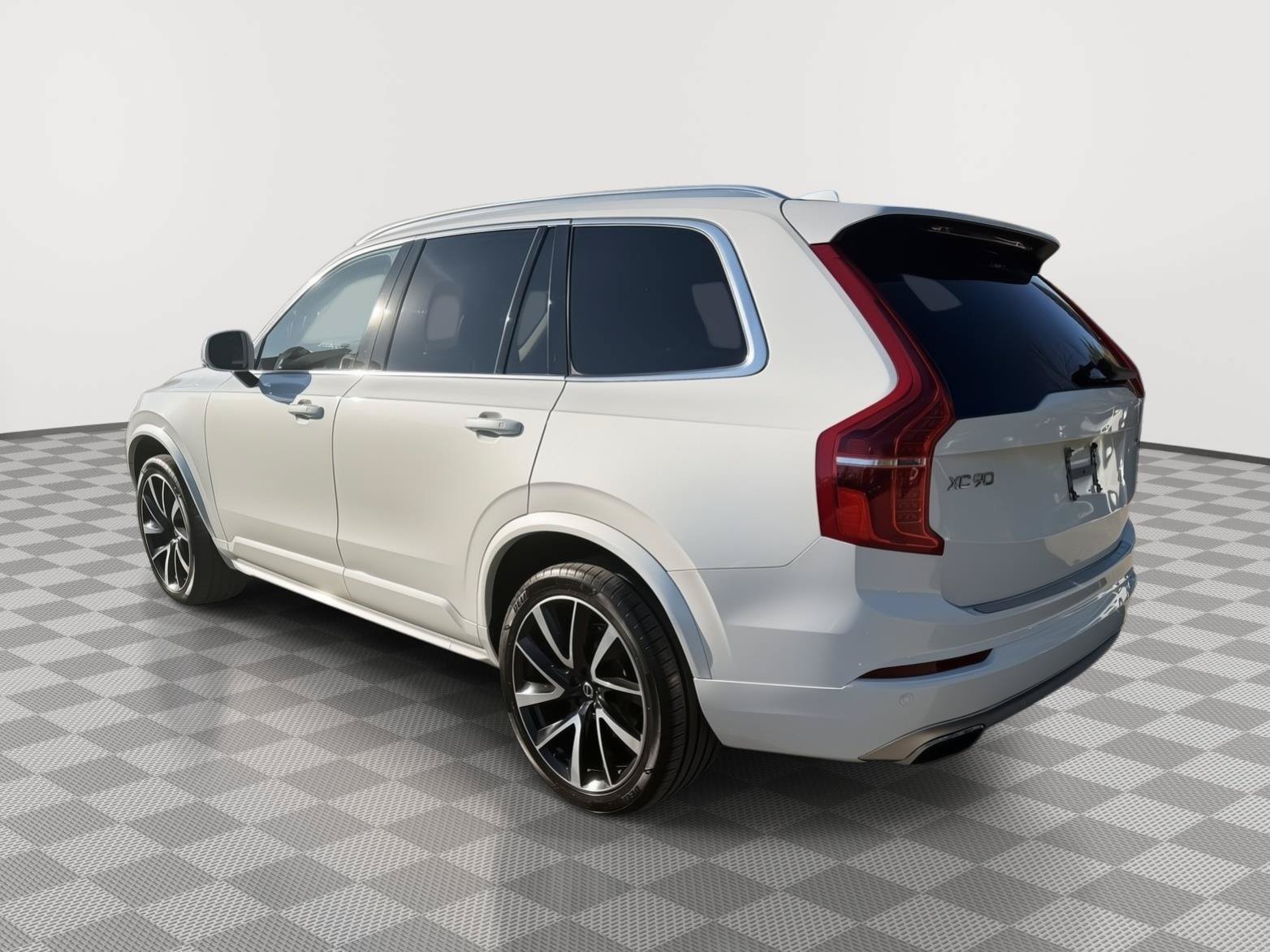 Used 2020 Volvo XC90 T6 Momentum AWD/4WD image 5