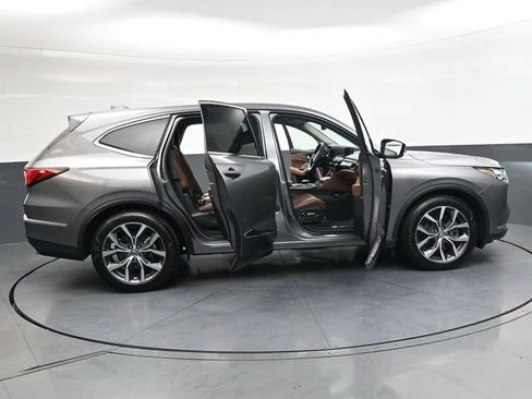 Used 2024 Acura MDX SH-AWD w/ Technology Package image 37
