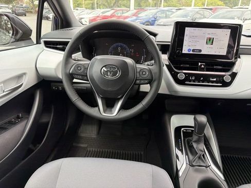 Certified 2026 Toyota Corolla SE FWD image 21