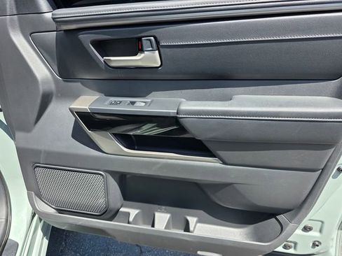 Used 2024 Toyota Tundra Limited AWD/4WD image 23