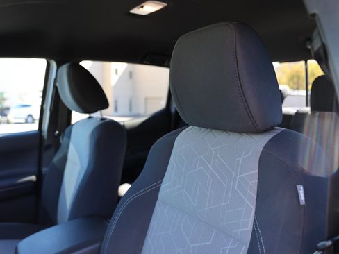 Used 2021 Toyota Tacoma TRD Off-Road w/ Technology Package image 20