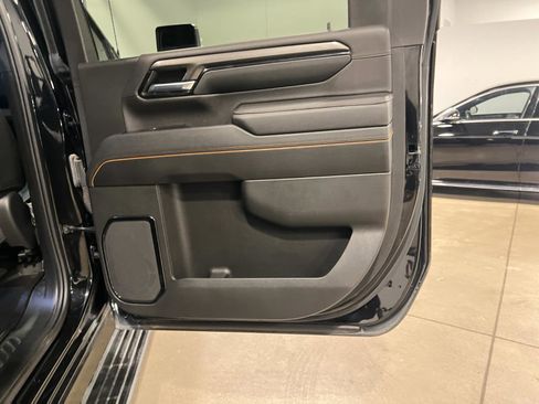 Used 2024 GMC Sierra 2500 AT4 w/ AT4 Premium Plus Package image 37