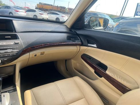 Used 2012 Honda Crosstour EX-L image 18