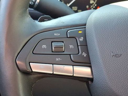 Used 2023 Cadillac XT4 Luxury w/ Cold Weather Package image 26