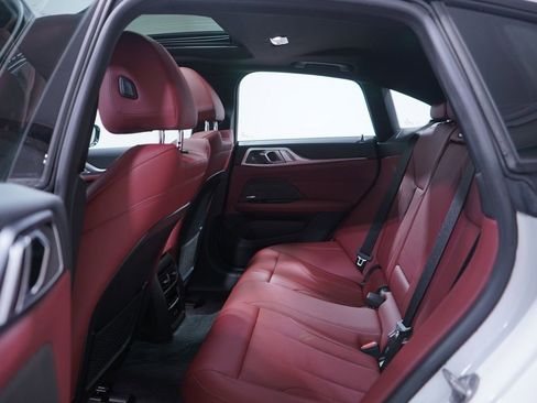 Used 2023 BMW i4 eDrive40 w/ M Sport Package image 9