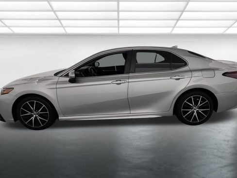 Used 2021 Toyota Camry SE FWD image 4