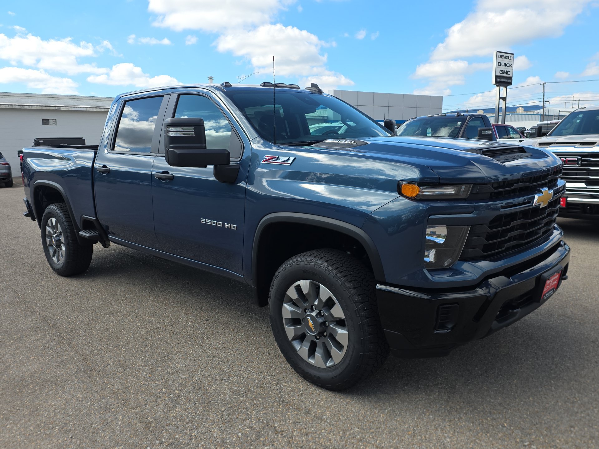 New 2026 Chevrolet Silverado 2500 Custom AWD/4WD image 2