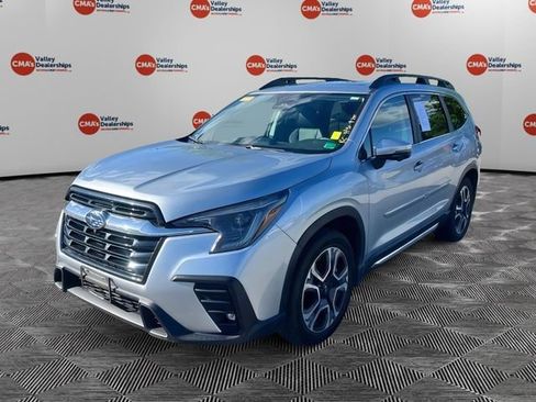 Used 2023 Subaru Ascent Limited w/ Technology Package AWD/4WD image 3