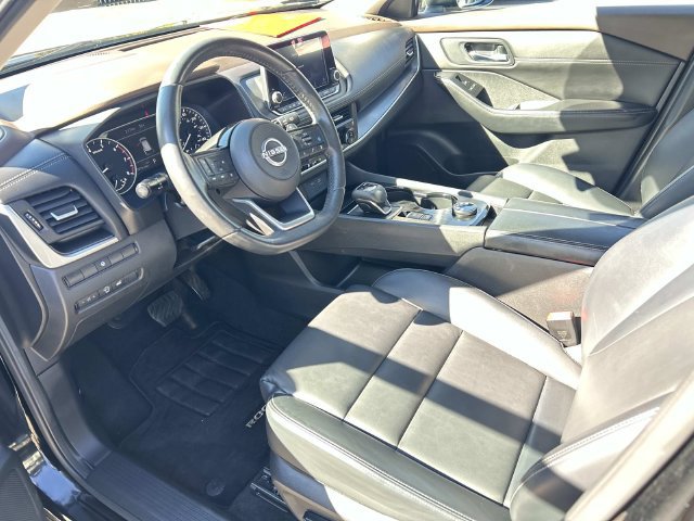 Used 2023 Nissan Rogue SV w/ SV Premium B Package AWD/4WD image 13