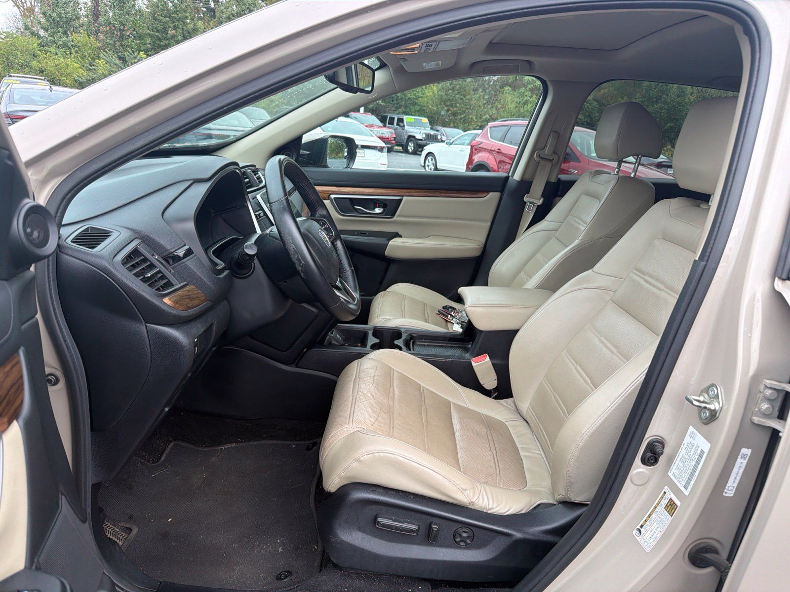 Used 2017 Honda CR-V Touring image 10
