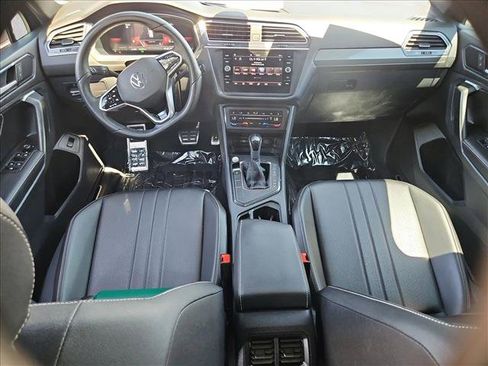 Used 2024 Volkswagen Tiguan SE R-Line FWD image 23