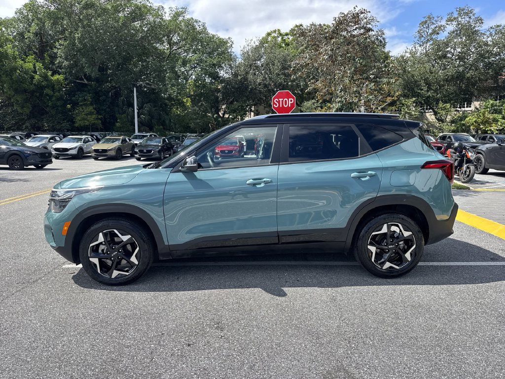 Used 2025 Kia Seltos S FWD image 11