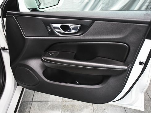 Used 2020 Volvo S60 T5 Momentum w/ Protection Package Premier image 13