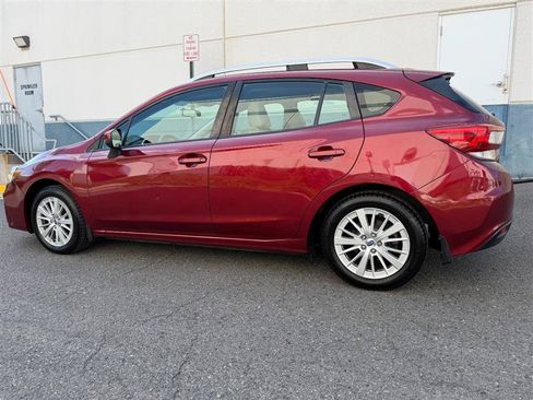 Used 2017 Subaru Impreza 2.0i Premium AWD/4WD image 8