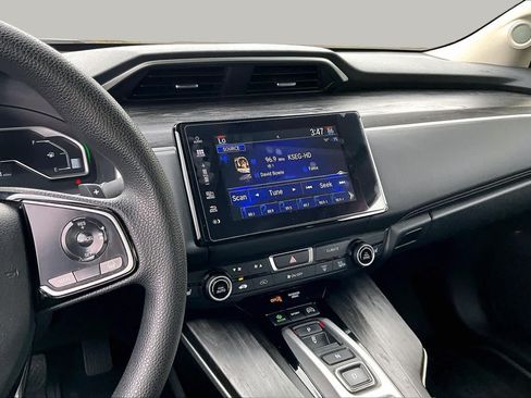 Used 2020 Honda Clarity Plug-In Hybrid image 6