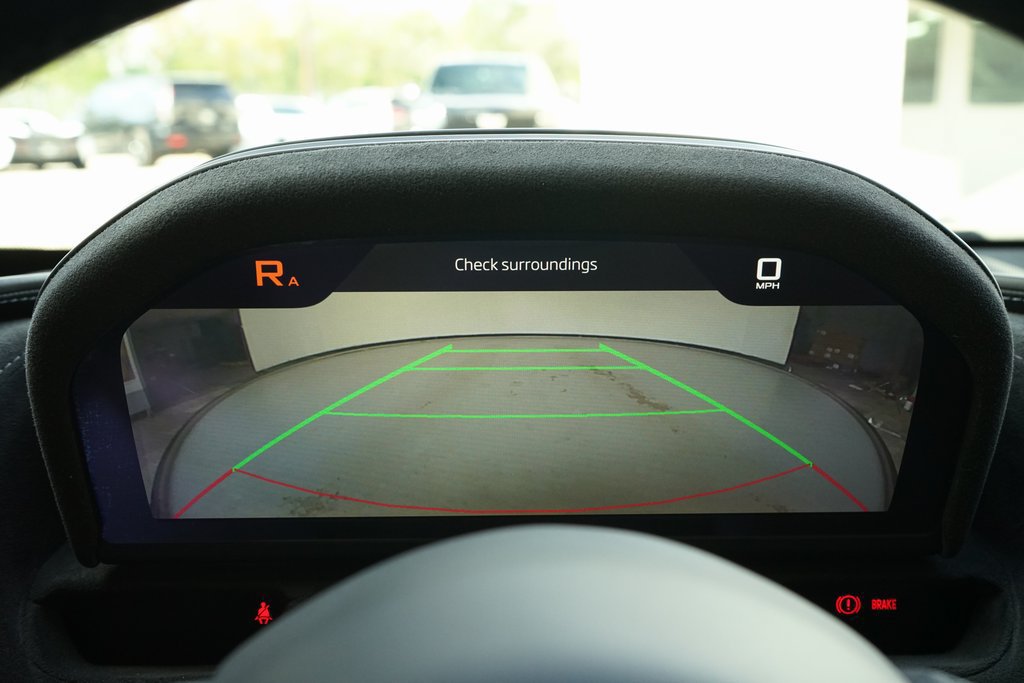 Used 2020 McLaren 720S Spider RWD image 18