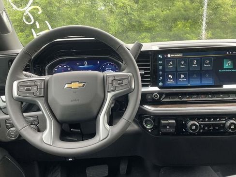 New 2025 Chevrolet Silverado 1500 LT image 21
