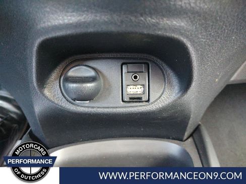 Used 2017 Toyota Yaris L w/ Carpet Mat Package image 20