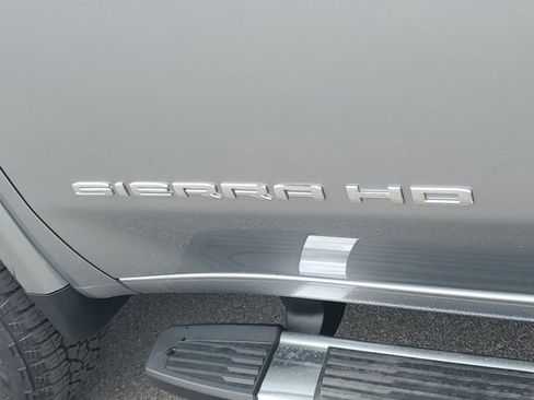 New 2026 GMC Sierra 3500 SLT w/ SLT Premium Package image 28