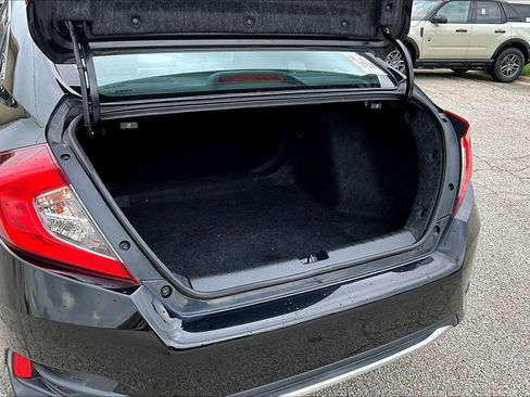 Used 2019 Honda Civic EX image 18