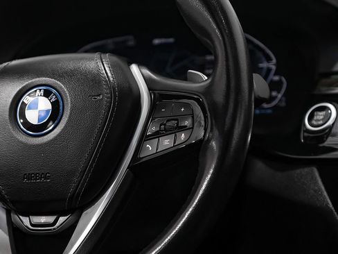 Used 2023 BMW 530e RWD image 21