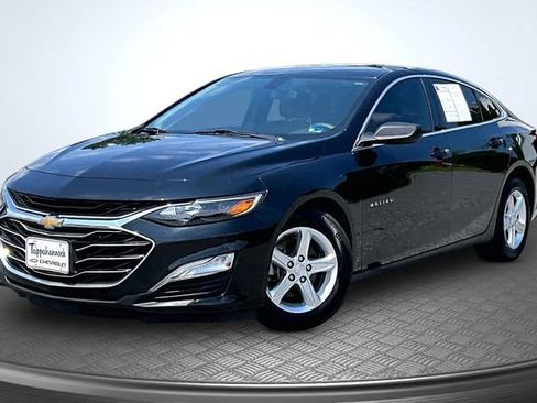 Used 2021 Chevrolet Malibu LS w/ LPO, Convenience Package 2 FWD image 1