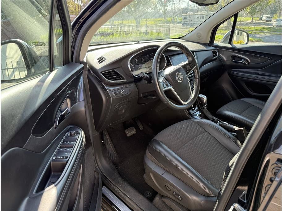 Used 2019 Buick Encore Preferred w/ Safety Package AWD/4WD image 11