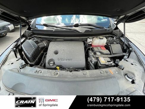 Used 2024 Buick Enclave Essence FWD image 33