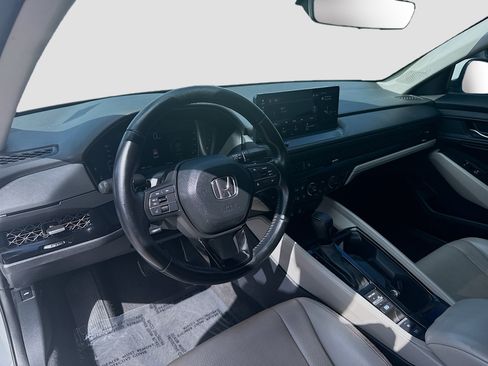 Used 2023 Honda Accord EX-L image 9