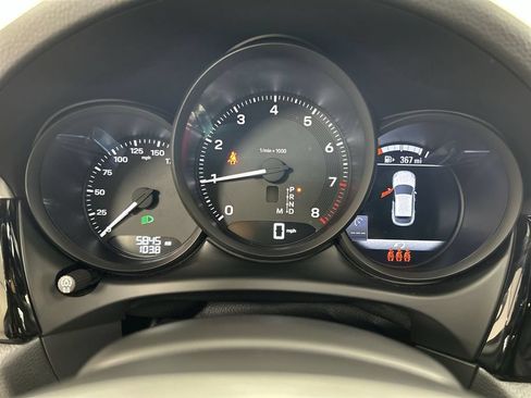 Certified 2026 Porsche Macan AWD/4WD image 13